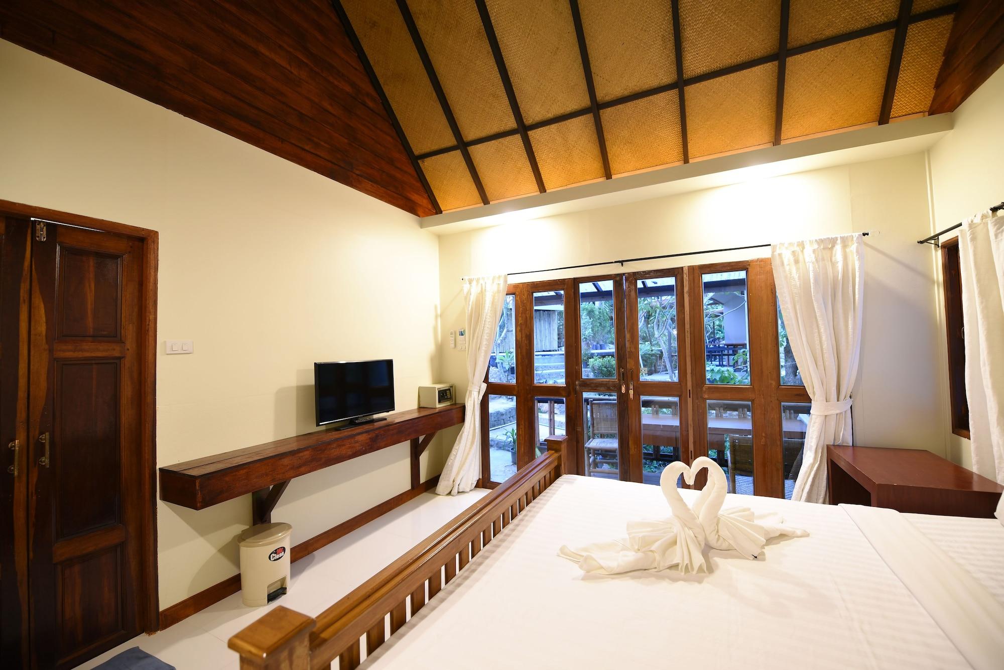Chunut House Resort Phi Phi-eilanden Buitenkant foto
