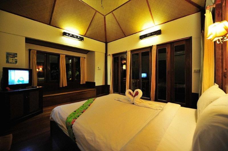 Chunut House Resort Phi Phi-eilanden Buitenkant foto