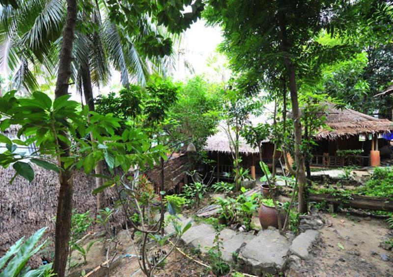 Chunut House Resort Phi Phi-eilanden Buitenkant foto