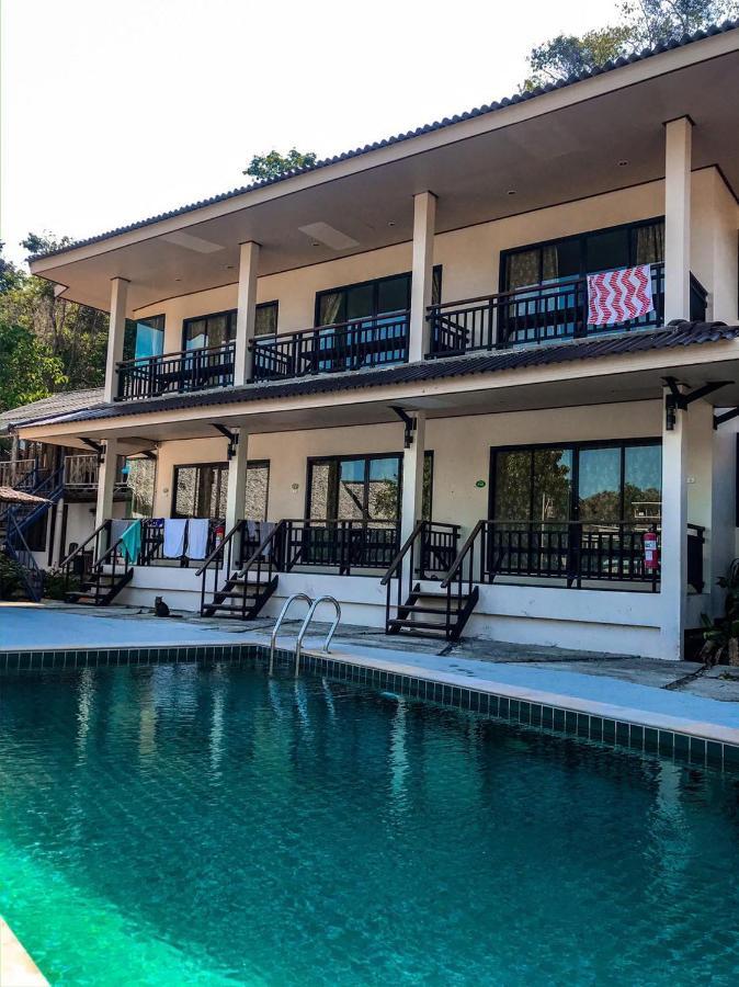 Chunut House Resort Phi Phi-eilanden Buitenkant foto
